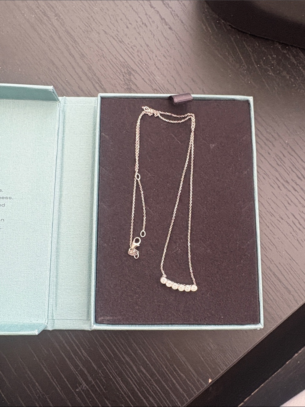 Idyl Lena Six-Diamond Bar Necklace - 14 k white gold
